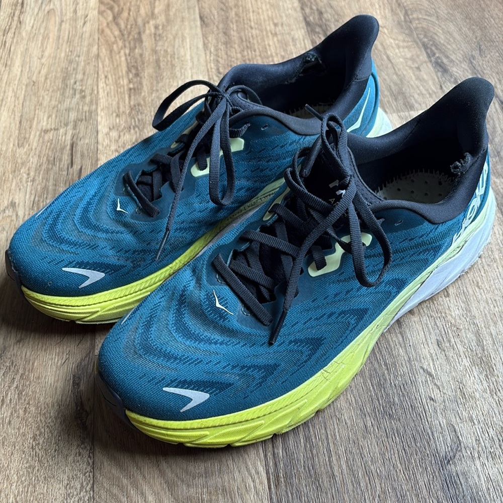 Hoka Arahi 6 size 9.5 D